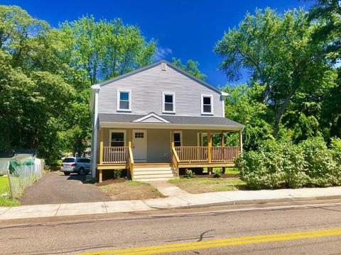 192 Maple St, Attleboro, MA 02703 photo 1