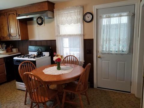 90 Pleasant St, Ware, MA 01082 photo 14
