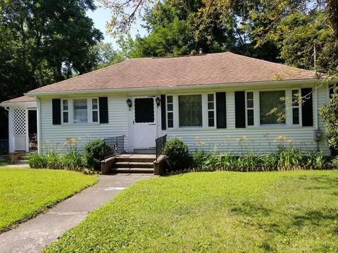 90 Pleasant St, Ware, MA 01082 photo 2