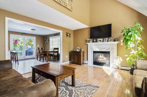 34 Pond View Dr, Mashpee, MA 02649 photo 6