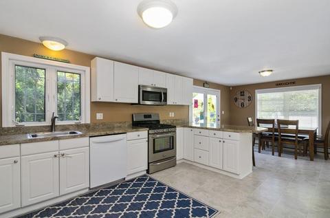 34 Pond View Dr, Mashpee, MA 02649 photo 10