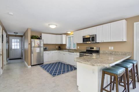 34 Pond View Dr, Mashpee, MA 02649 photo 9