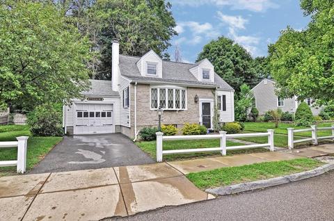 83 Monroe St, Dedham, MA 02026 photo 2