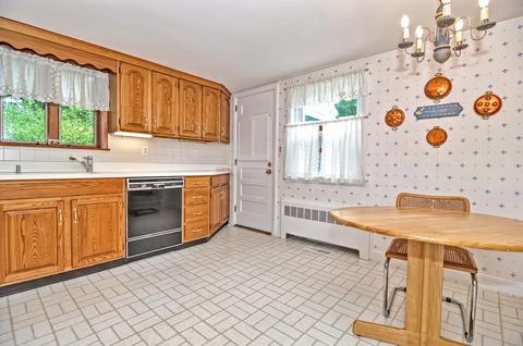 83 Monroe St, Dedham, MA 02026 photo 7