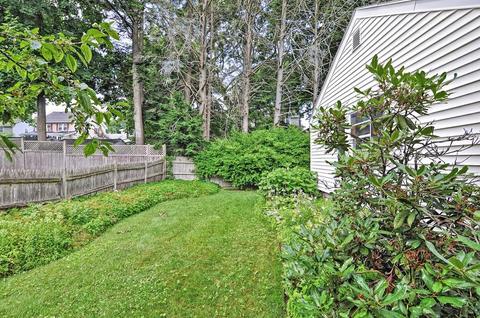 83 Monroe St, Dedham, MA 02026 photo 4