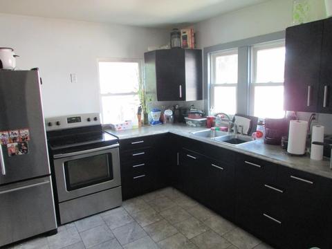 52 Redlands St, Springfield, MA 01104 photo 5