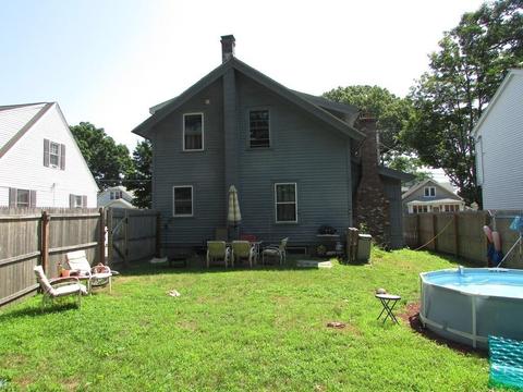 52 Redlands St, Springfield, MA 01104 photo 3