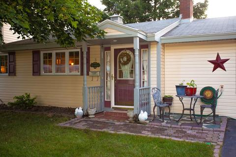 3 Brigham St, Maynard, MA 01754 photo 1