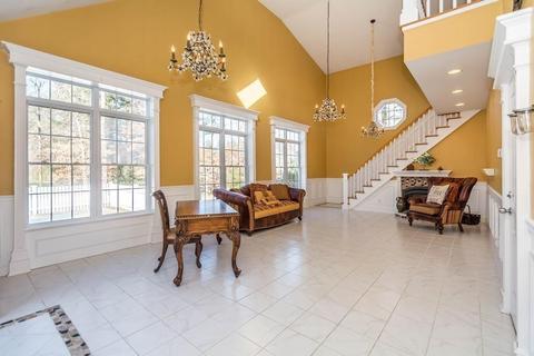 39 Beaver Dam Rd, Acushnet, MA 02743 photo 4