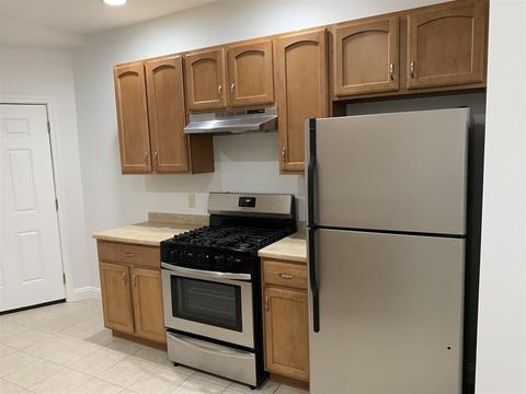 215 Mill St #103, Worcester, MA 01602 photo 7