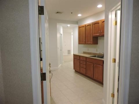 215 Mill St #103, Worcester, MA 01602 photo 5
