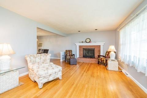 69 Harrow Rd, Springfield, MA 01118 photo 6