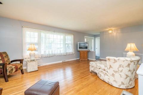 69 Harrow Rd, Springfield, MA 01118 photo 5