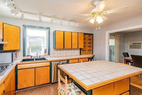 69 Harrow Rd, Springfield, MA 01118 photo 15