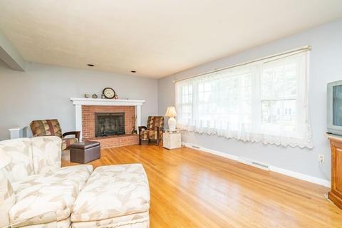69 Harrow Rd, Springfield, MA 01118 photo 4