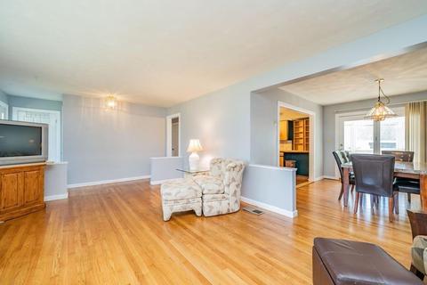 69 Harrow Rd, Springfield, MA 01118 photo 8