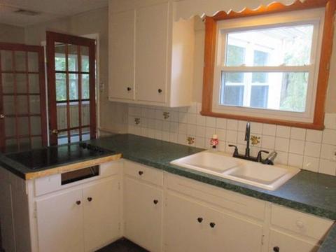 196 Marmon, Springfield, MA 01129 photo 13
