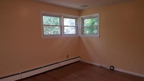 196 Marmon, Springfield, MA 01129 photo 9