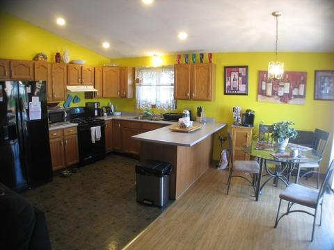 49 King St, Fall River, MA 02724 photo 2