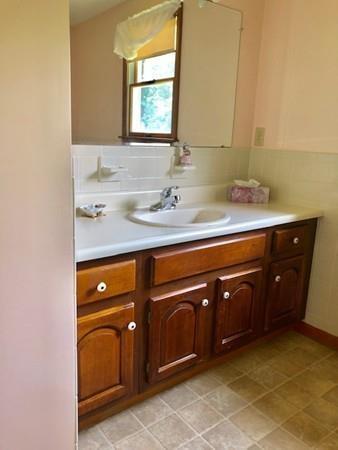 8 Forkey Ave, Worcester, MA 01603 photo 10