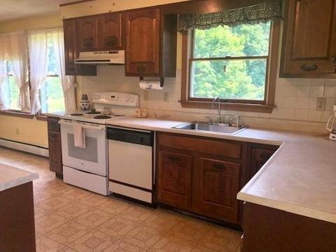 8 Forkey Ave, Worcester, MA 01603 photo 2