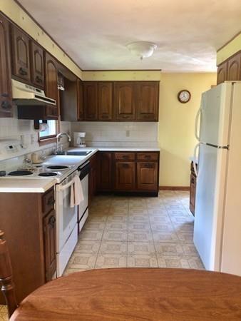 8 Forkey Ave, Worcester, MA 01603 photo 3