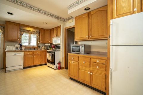 142 Belvidere St, Springfield, MA 01108 photo 11
