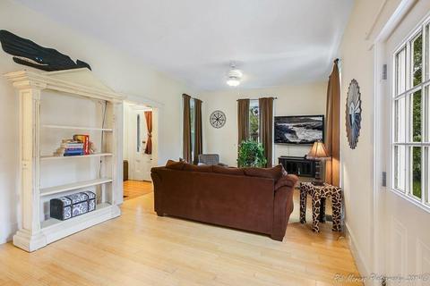108 Central St, Ipswich, MA 01938 photo 9