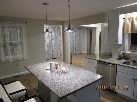 140 Nagle St, Springfield, MA 01151 photo 4