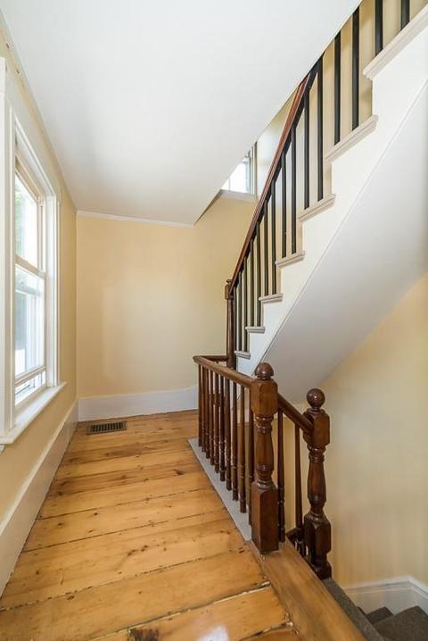 35 Chapel St, Gloucester, MA 01930 photo 22