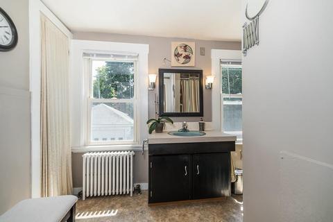 35 Chapel St, Gloucester, MA 01930 photo 21