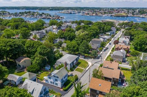 35 Chapel St, Gloucester, MA 01930 photo 2