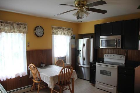 3 Gibbs St, Worcester, MA 01607 photo 5