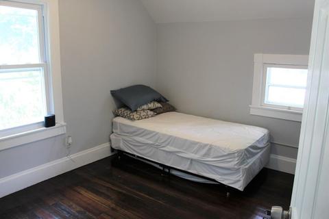 35 Manitoba, Springfield, MA 01108 photo 16