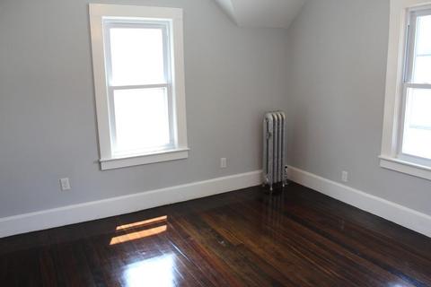 35 Manitoba, Springfield, MA 01108 photo 17