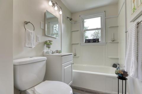 23 Midway St, Springfield, MA 01151 photo 9