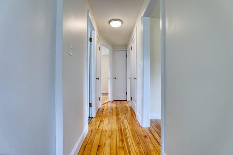 23 Midway St, Springfield, MA 01151 photo 8