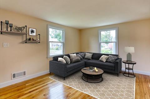 23 Midway St, Springfield, MA 01151 photo 4