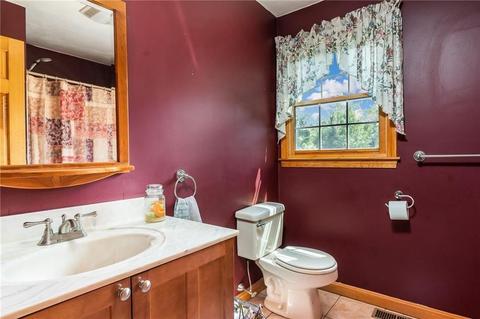 9 Tee Jay Ln, Blackstone, MA 01504 photo 10