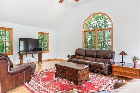 9 Tee Jay Ln, Blackstone, MA 01504 photo 8