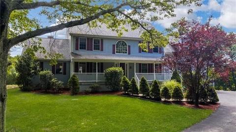 9 Tee Jay Ln, Blackstone, MA 01504 photo 2