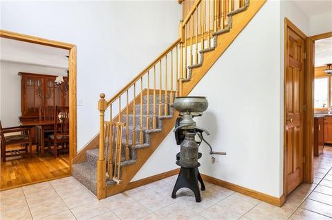 9 Tee Jay Ln, Blackstone, MA 01504 photo 5