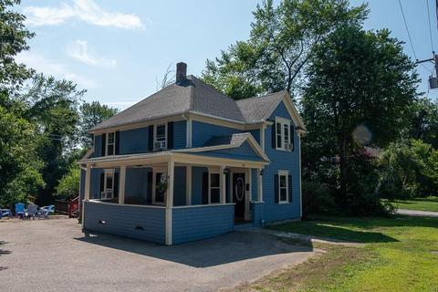 281 Heard St, Worcester, MA 01603 photo 2
