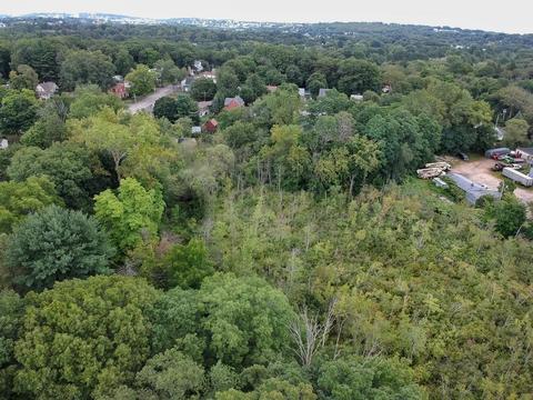 281 Heard St, Worcester, MA 01603 photo 32
