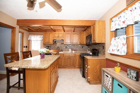 281 Heard St, Worcester, MA 01603 photo 6