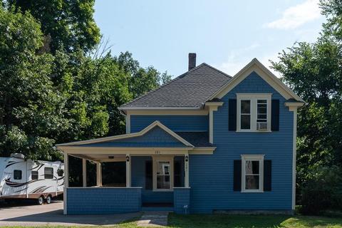 281 Heard St, Worcester, MA 01603 photo 1