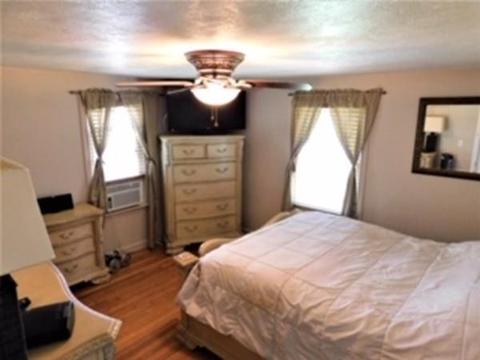24 Maebeth St, Springfield, MA 01119 photo 12
