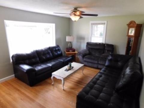24 Maebeth St, Springfield, MA 01119 photo 9
