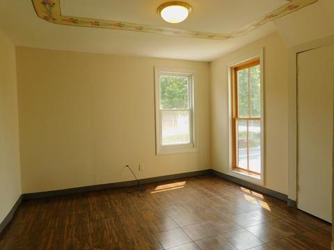 223 Pine St, Springfield, MA 01105 photo 9