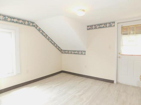 223 Pine St, Springfield, MA 01105 photo 16